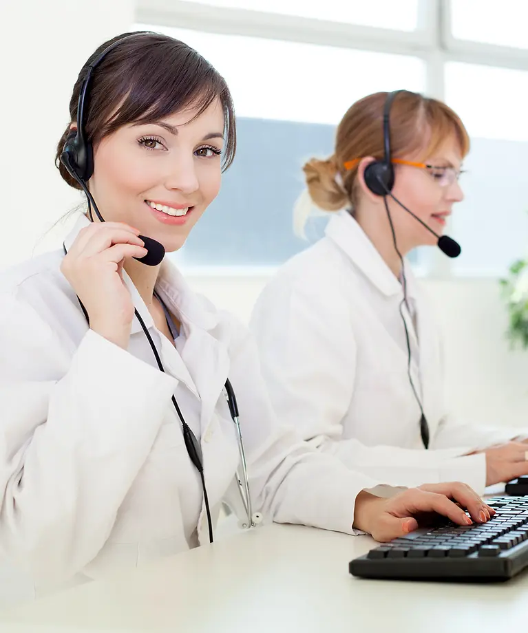 24-hour travel emergency call | HanseMerkur International AG